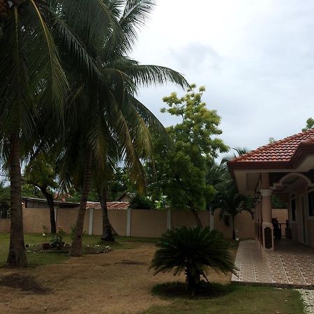 Luzmin Bh - Cottages And Bungalows Oslob Ngoại thất bức ảnh