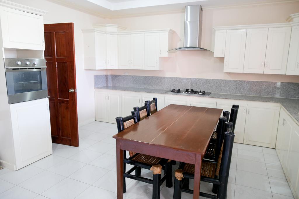 Luzmin Bh - Cottages And Bungalows Oslob Ngoại thất bức ảnh