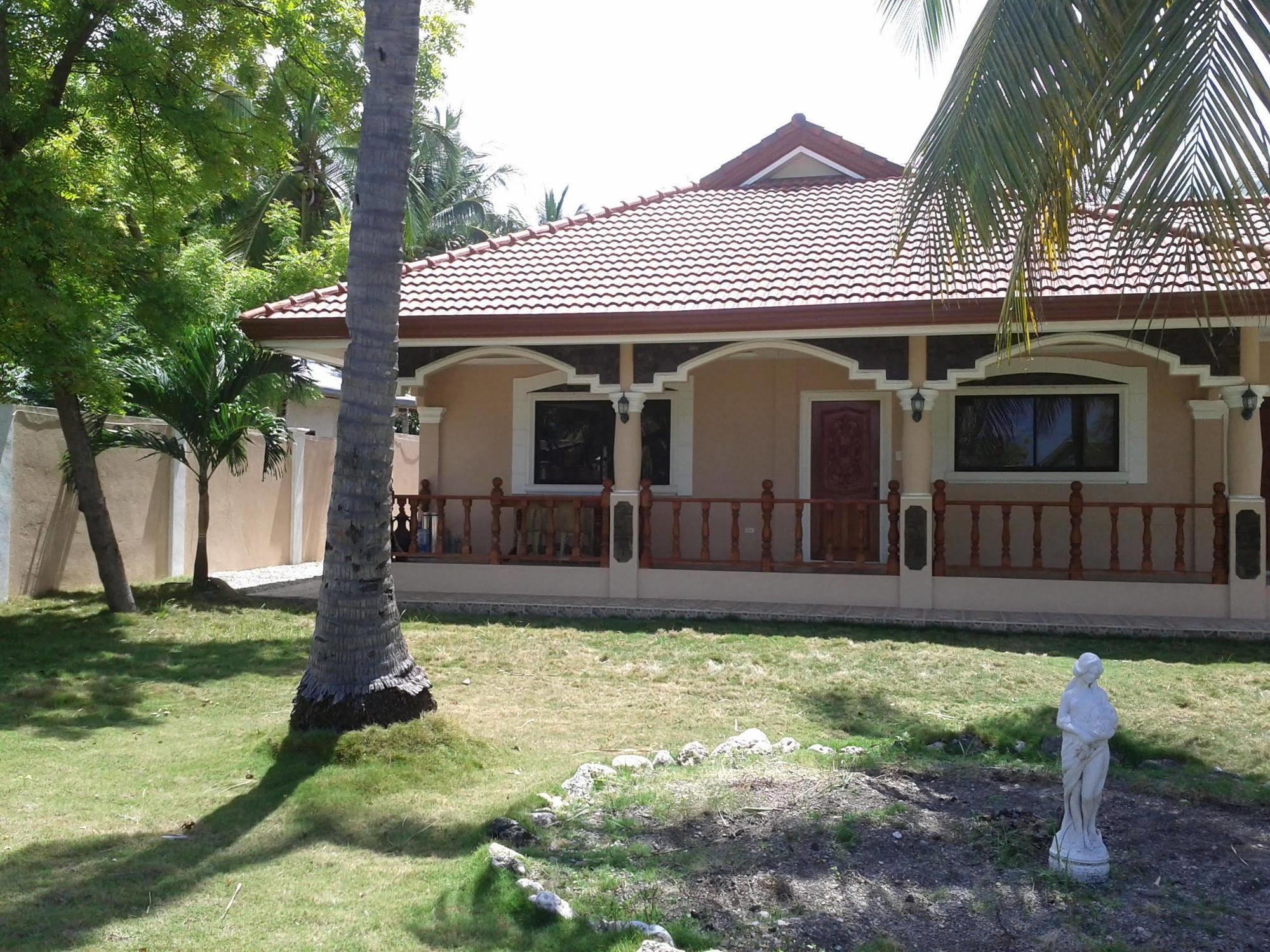 Luzmin Bh - Cottages And Bungalows Oslob Ngoại thất bức ảnh